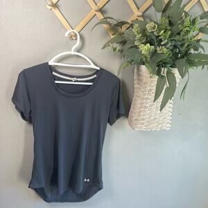 Under Armour Womens Small Gray Short Sleeves Semi-Fitted Heat Gear Tshirt Active